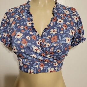 Monteau Tie Around Crop Top Vneck KeyHold Back Blue Floral Medium Summer